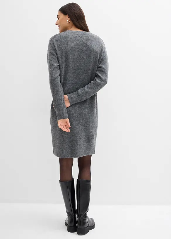Strickkleid in grau von hinten (Totalaufnahme) - bonprix