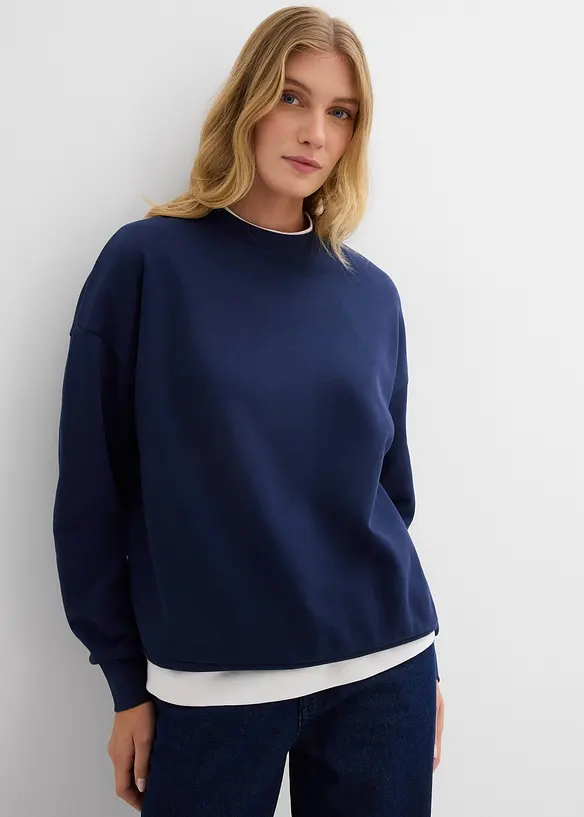 Oversize-Sweatshirt aus reiner Bio-Baumwolle in blau von vorne (im Anschnitt) - bonprix