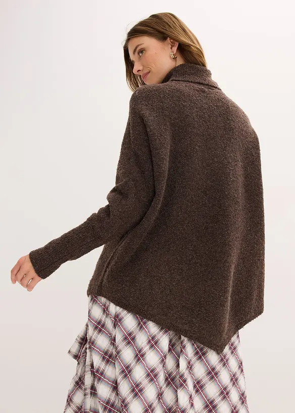 Rollkragenpullover mit Fledermausärmeln in braun von hinten (im Anschnitt) - bonprix