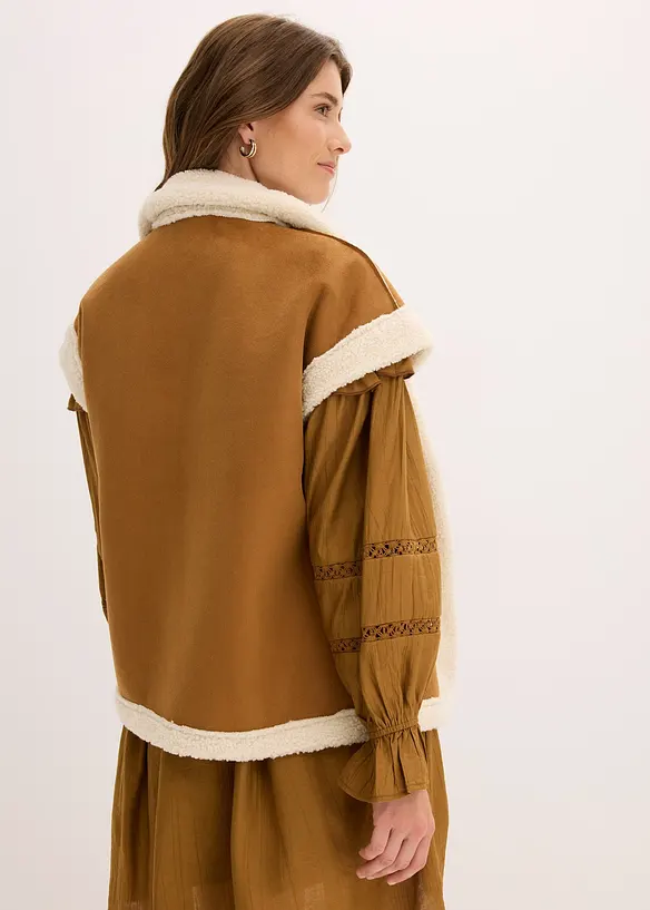 Lammfellimitat-Weste in braun von hinten (im Anschnitt) - bonprix Lammfellimitat-Weste in braun von hinten (im Anschnitt) - bonprix