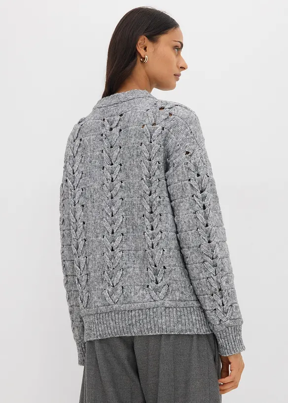 Grobstrick-Pullover mit Zopfmuster in grau von hinten (im Anschnitt) - bonprix