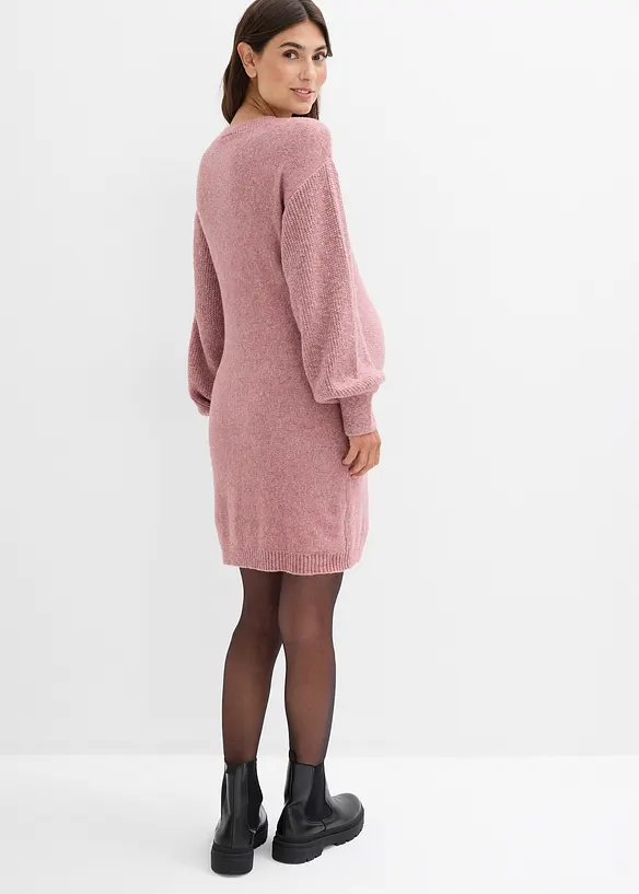 Umstandsstrick- und Stillstrickkleid mit langer Knopfleiste in lila von hinten (Totalaufnahme) - bonprix Umstandsstrick- und Stillstrickkleid mit langer Knopfleiste in lila von hinten (Totalaufnahme) - bonprix