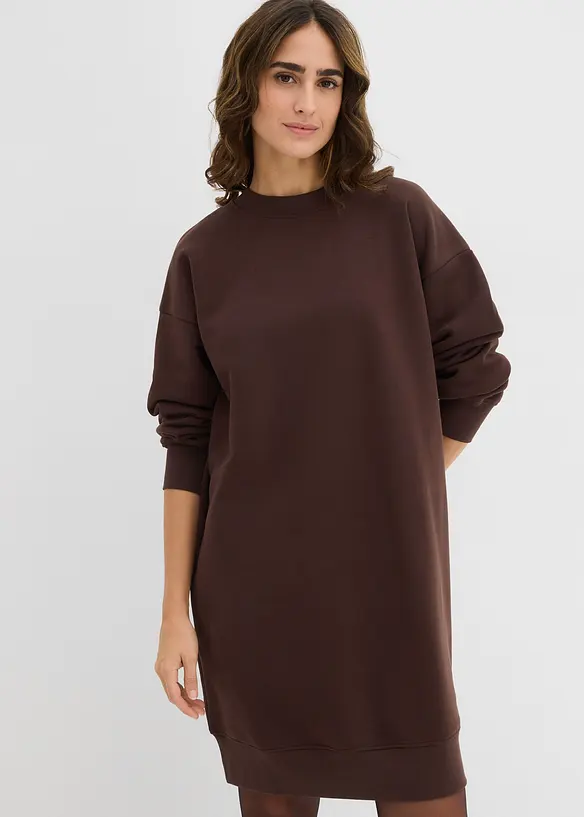 Loose-Fit Sweatkleid in braun von vorne (Totalaufnahme) - bonprix