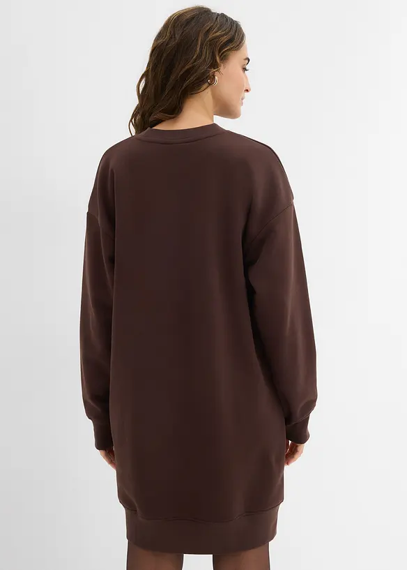 Loose-Fit Sweatkleid in braun von hinten (Totalaufnahme) - bonprix