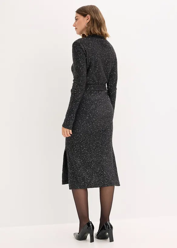 Strickkleid mit Pailletten in schwarz von hinten (Totalaufnahme) - bonprix Strickkleid mit Pailletten in schwarz von hinten (Totalaufnahme) - bonprix