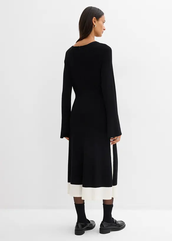 Strickkleid aus softem Viskose-Mix in schwarz von hinten (Totalaufnahme) - bonprix Strickkleid aus softem Viskose-Mix in schwarz von hinten (Totalaufnahme) - bonprix