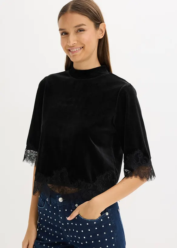 Samtshirt mit Spitze in schwarz von vorne (im Anschnitt) - bonprix Samtshirt mit Spitze in schwarz von vorne (im Anschnitt) - bonprix