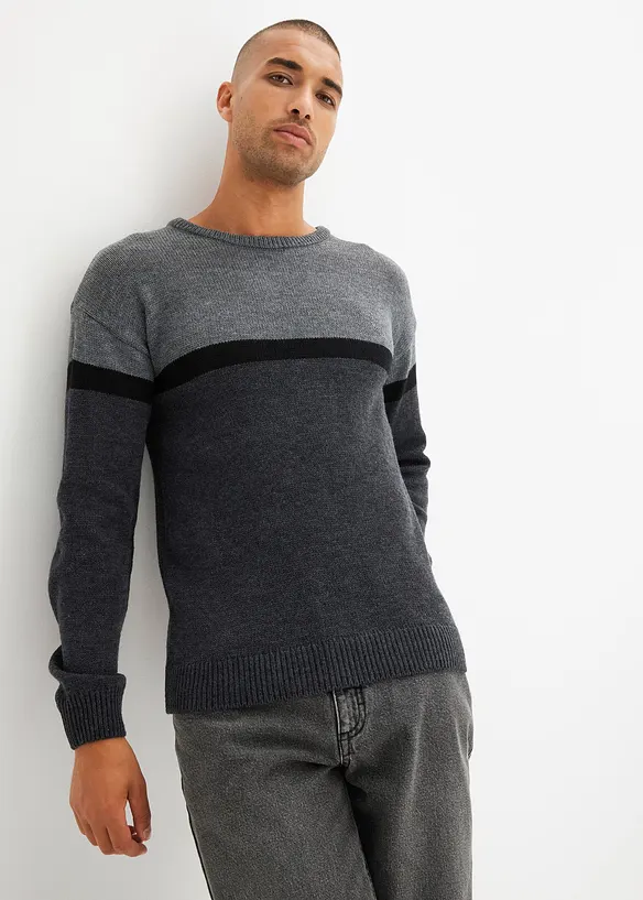 Pullover in Regular Fit in grau von vorne (im Anschnitt) - bonprix