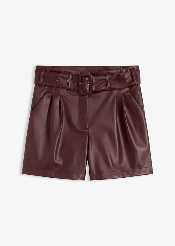 Lederimitat-Shorts mit Gürtel in rot von vorne - bonprix Lederimitat-Shorts mit Gürtel in rot von vorne - bonprix