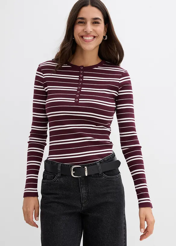 Geripptes Langarmshirt aus Bio-Baumwollmix in rot von vorne (im Anschnitt) - bonprix Geripptes Langarmshirt aus Bio-Baumwollmix in rot von vorne (im Anschnitt) - bonprix