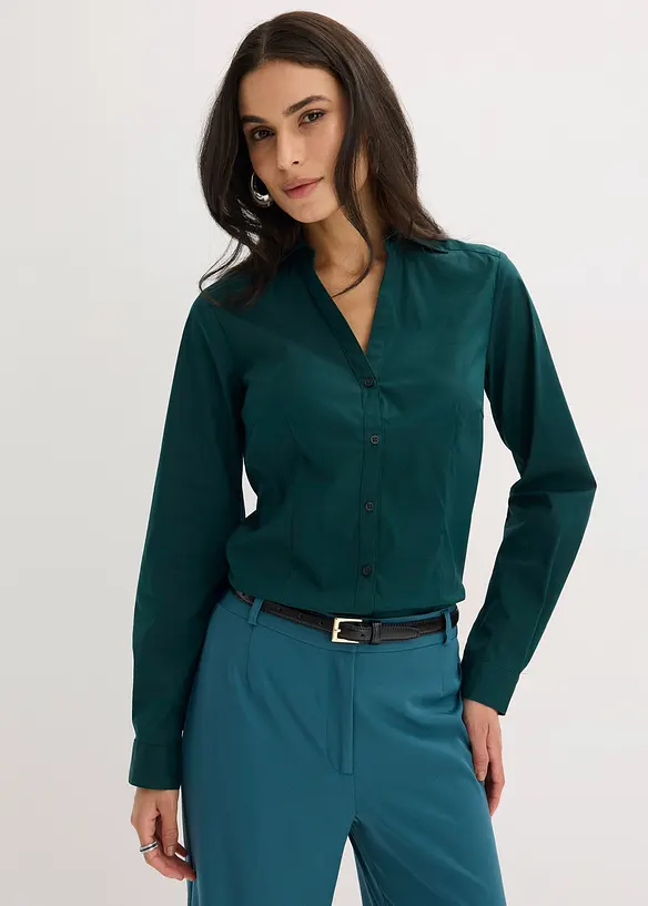 Stretch-Bluse in grün von vorne (im Anschnitt) - bonprix