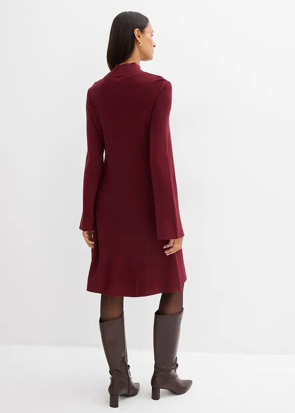Strickkleid in A-Linie aus Viskose-Mix in rot von hinten (Totalaufnahme) - bonprix Strickkleid in A-Linie aus Viskose-Mix in rot von hinten (Totalaufnahme) - bonprix