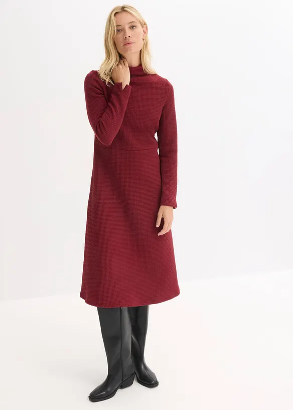 Midikleid in ausgestellter Form in rot von vorne (Totalaufnahme) - bonprix