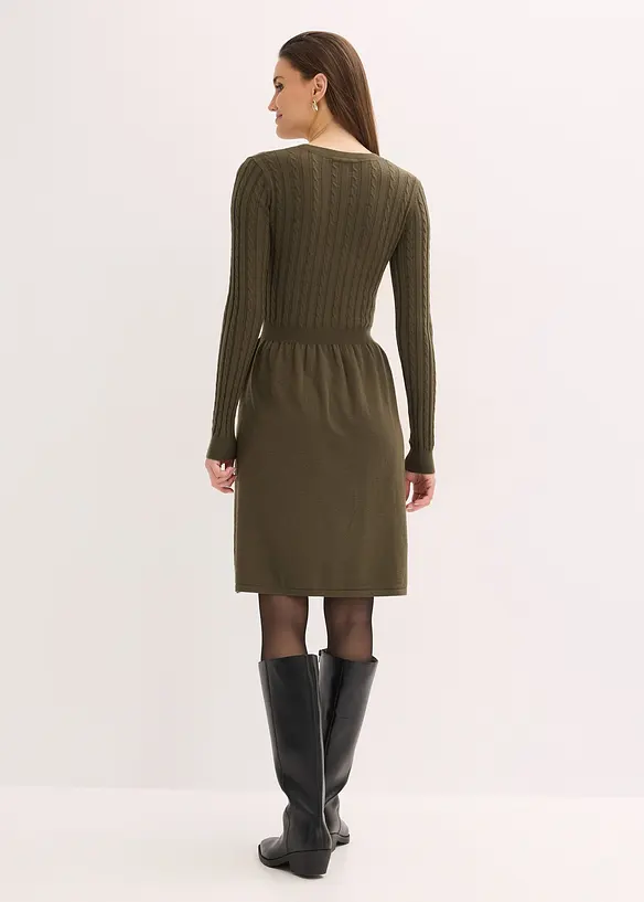 Strickkleid aus Viskose-Mix in braun von hinten (Totalaufnahme) - bonprix