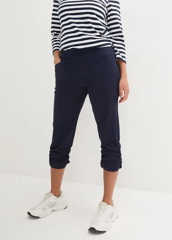 Capri-Hose aus elastischem Baumwoll-Mix in blau von vorne - bonprix