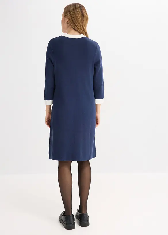 Strickkleid in blau von hinten (Totalaufnahme) - bonprix Strickkleid in blau von hinten (Totalaufnahme) - bonprix