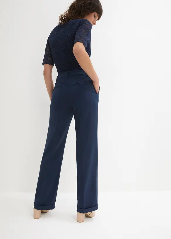 Bundfaltenhose in blau von hinten - bonprix