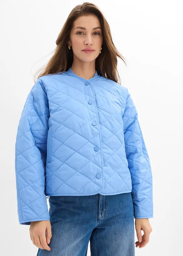Oversize Steppjacke in blau von vorne (im Anschnitt) - bonprix Oversize Steppjacke in blau von vorne (im Anschnitt) - bonprix