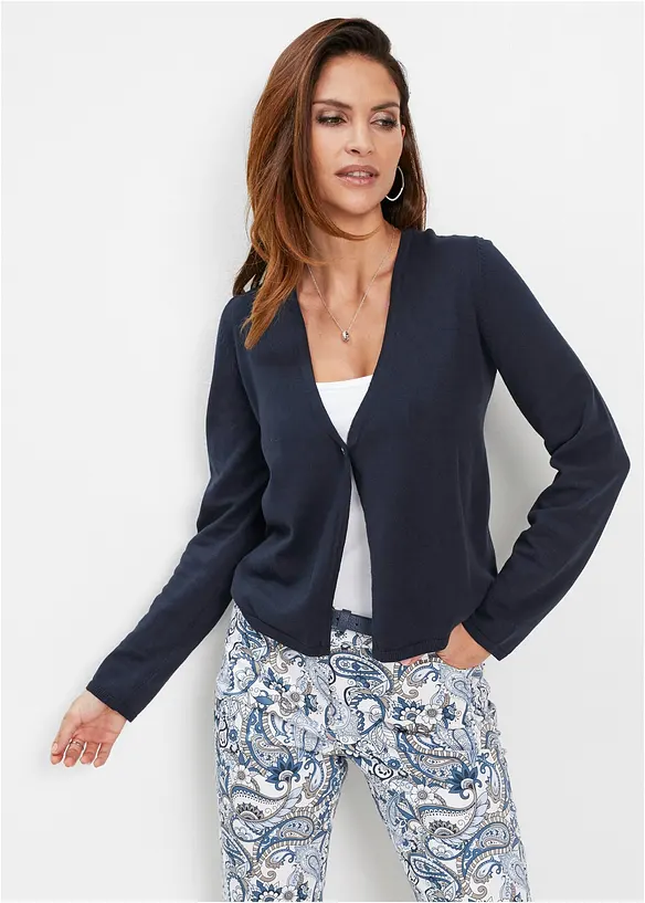Feinstrickjacke in blau von vorne (im Anschnitt) - bonprix Feinstrickjacke in blau von vorne (im Anschnitt) - bonprix