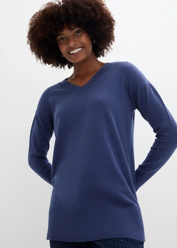 Long-Pullover in blau von vorne (im Anschnitt) - bonprix Long-Pullover in blau von vorne (im Anschnitt) - bonprix