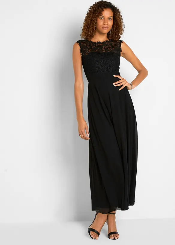 Maxikleid mit Spitze in schwarz von vorne (Totalaufnahme) - bonprix