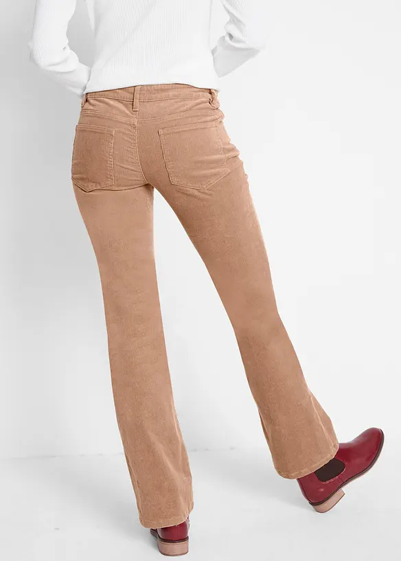 Bootcut-Cordhose aus Baumwoll-Mix in braun von hinten - bonprix Bootcut-Cordhose aus Baumwoll-Mix in braun von hinten - bonprix