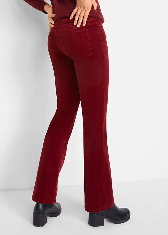 Bootcut-Cordhose aus Baumwoll-Mix in rot von hinten - bonprix