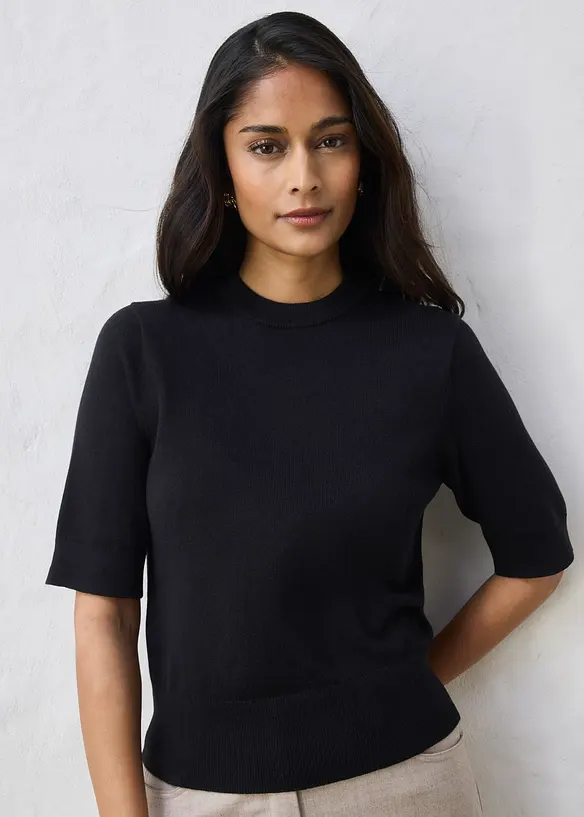 Pullover mit Seidenanteil in schwarz von vorne (im Anschnitt) - bonprix Pullover mit Seidenanteil in schwarz von vorne (im Anschnitt) - bonprix