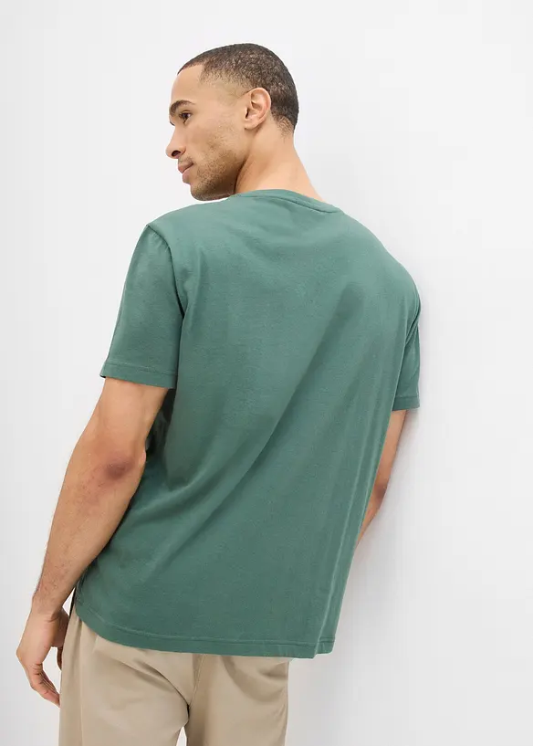 T-Shirt in Regular Fit (3er Pack) in grün von hinten (im Anschnitt) - bonprix