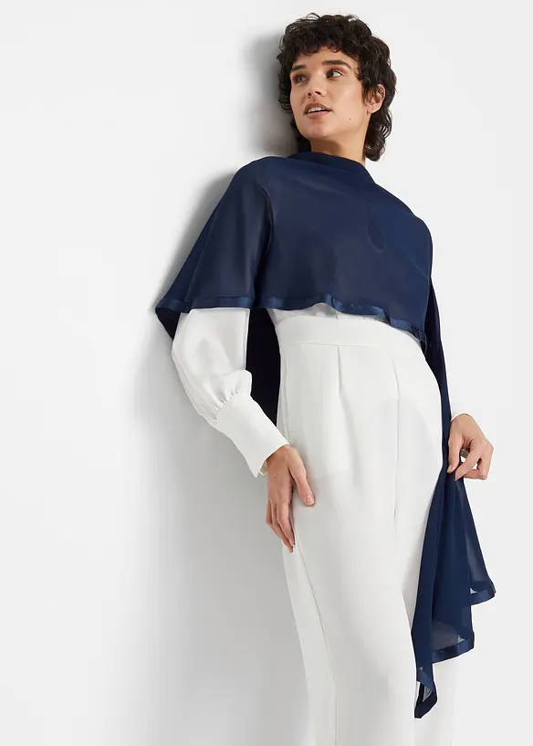 Stola mit feinem Satindetail in blau von vorne (im Anschnitt) - bonprix Stola mit feinem Satindetail in blau von vorne (im Anschnitt) - bonprix