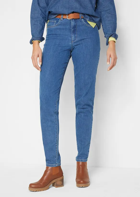 Mom Jeans High Waist, Stretch in blau von vorne - bonprix Mom Jeans High Waist, Stretch in blau von vorne - bonprix