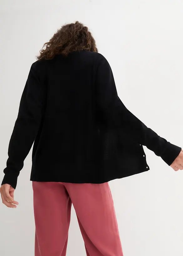 Feinstrickjacke mit Knopfleiste in schwarz von hinten (im Anschnitt) - bonprix Feinstrickjacke mit Knopfleiste in schwarz von hinten (im Anschnitt) - bonprix