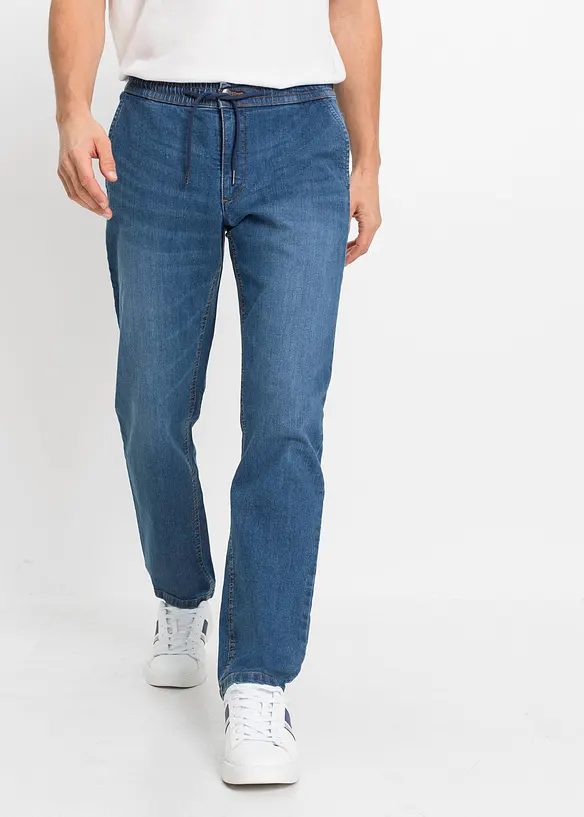 Leichte Regular-Fit Schlupfjeans mit Dehnbund, Straight in blau von vorne - bonprix