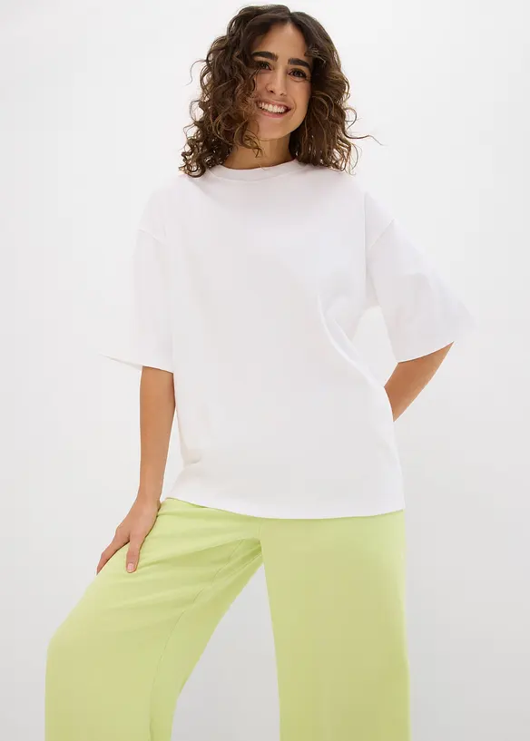 Oversize-Shirt aus reiner schwerer Bio-Baumwolle in weiß von vorne (im Anschnitt) - bonprix Oversize-Shirt aus reiner schwerer Bio-Baumwolle in weiß von vorne (im Anschnitt) - bonprix