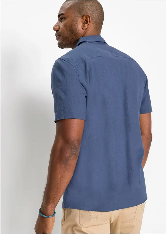 Kurzarmhemd aus Leinen-Mix in Regular Fit in blau von hinten (im Anschnitt) - bonprix
