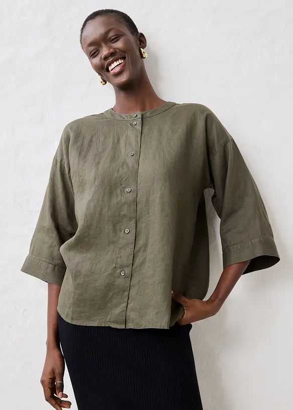 Oversize-Bluse aus reinem Leinen in grün von vorne (im Anschnitt) - bonprix