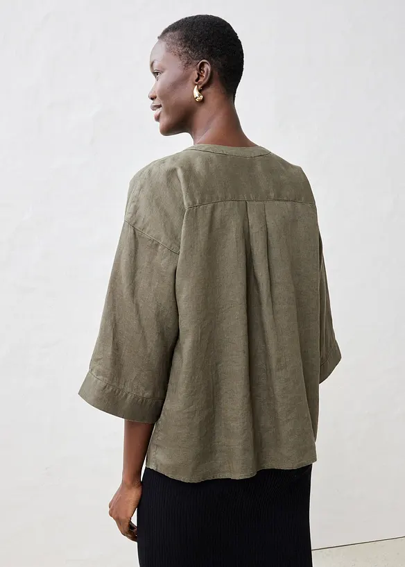 Oversize-Bluse aus reinem Leinen in grün von hinten (im Anschnitt) - bonprix
