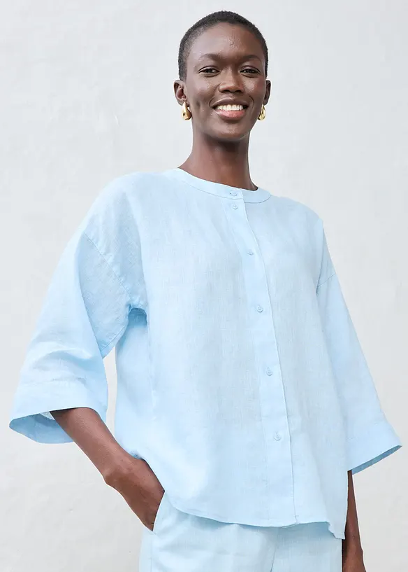 Oversize-Bluse aus reinem Leinen in blau von vorne (im Anschnitt) - bonprix