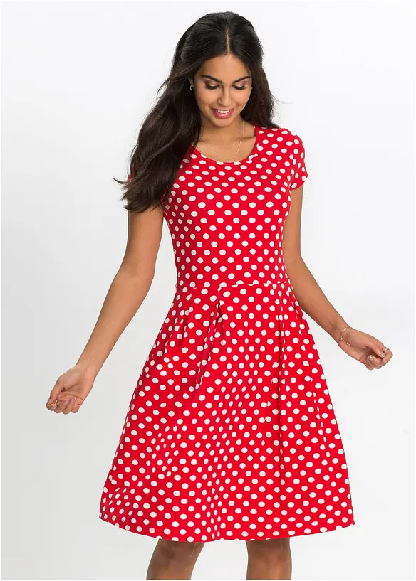 Shirtkleid aus fließender Viskose in rot von vorne (Totalaufnahme) - bonprix