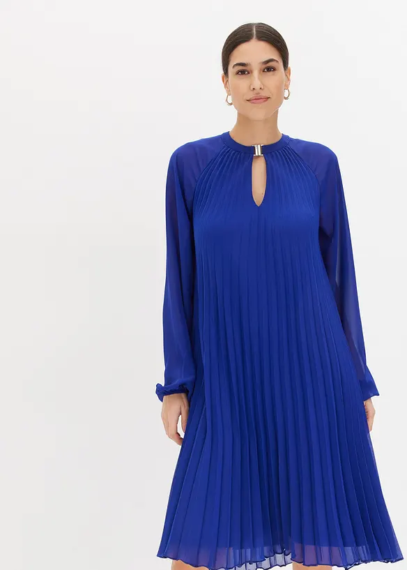 Minikleid aus feinem Chiffon mit Plisseé in blau von vorne (Totalaufnahme) - bonprix Minikleid aus feinem Chiffon mit Plisseé in blau von vorne (Totalaufnahme) - bonprix