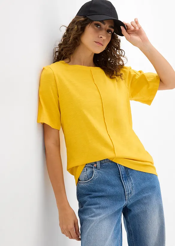 T-Shirt aus reiner Baumwolle in gelb von vorne (im Anschnitt) - bonprix