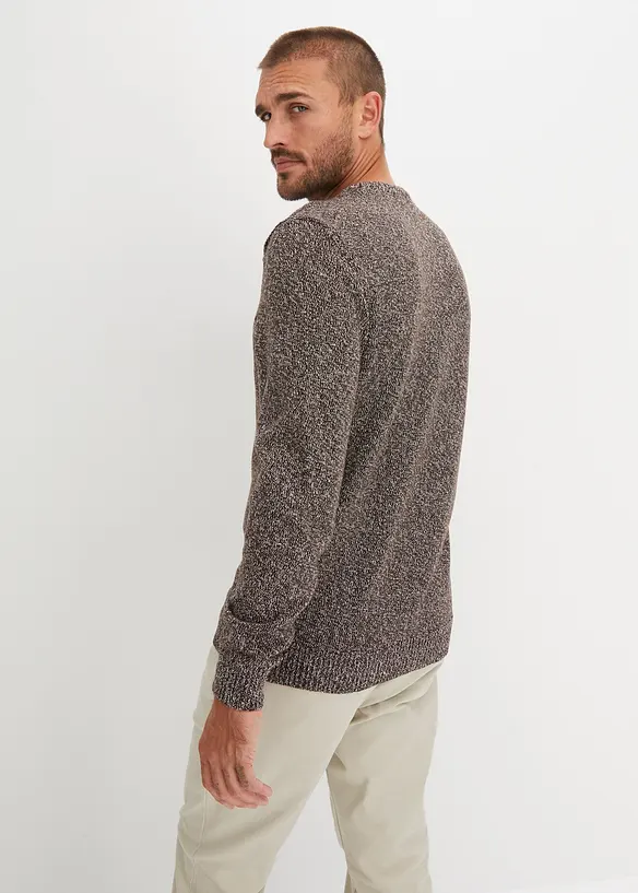 Feinstrickpullover in Regular Fit in braun von hinten (im Anschnitt) - bonprix