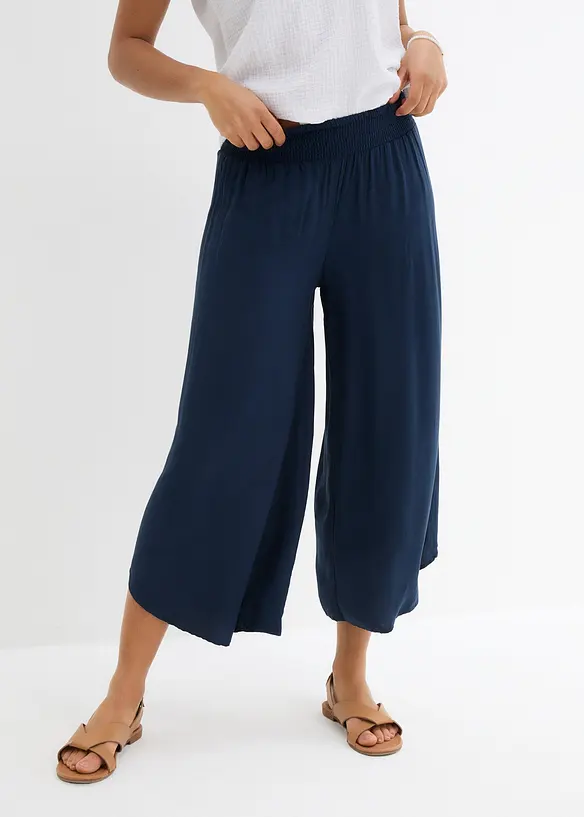 Wadenlange Culotte aus softer Viskose in blau von vorne - bonprix