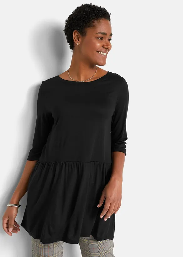 Longshirt aus Viskose mit Volant in schwarz von vorne (im Anschnitt) - bonprix Longshirt aus Viskose mit Volant in schwarz von vorne (im Anschnitt) - bonprix