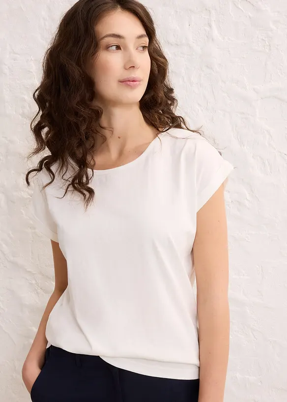Shirt mit Seidenanteil in weiß von vorne (im Anschnitt) - bonprix Shirt mit Seidenanteil in weiß von vorne (im Anschnitt) - bonprix