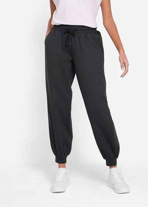 Jogginghose mit elastischem Bund in schwarz von vorne - bonprix Jogginghose mit elastischem Bund in schwarz von vorne - bonprix