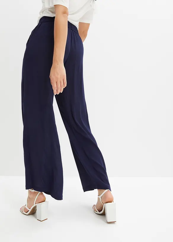 Weite Hose in blau von hinten - bonprix