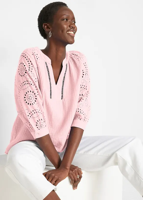 Tunikabluse aus luftigem Musselin in rosa von vorne (im Anschnitt) - bonprix Tunikabluse aus luftigem Musselin in rosa von vorne (im Anschnitt) - bonprix