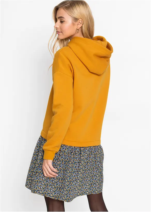 Sweatkleid in 2-in-1 Optik in orange von hinten (Totalaufnahme) - bonprix Sweatkleid in 2-in-1 Optik in orange von hinten (Totalaufnahme) - bonprix