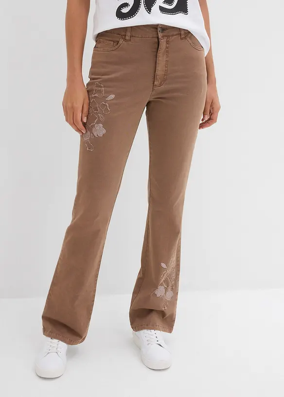 Bootcut-Hose aus elastischem Baumwoll-Mix in braun von vorne - bonprix